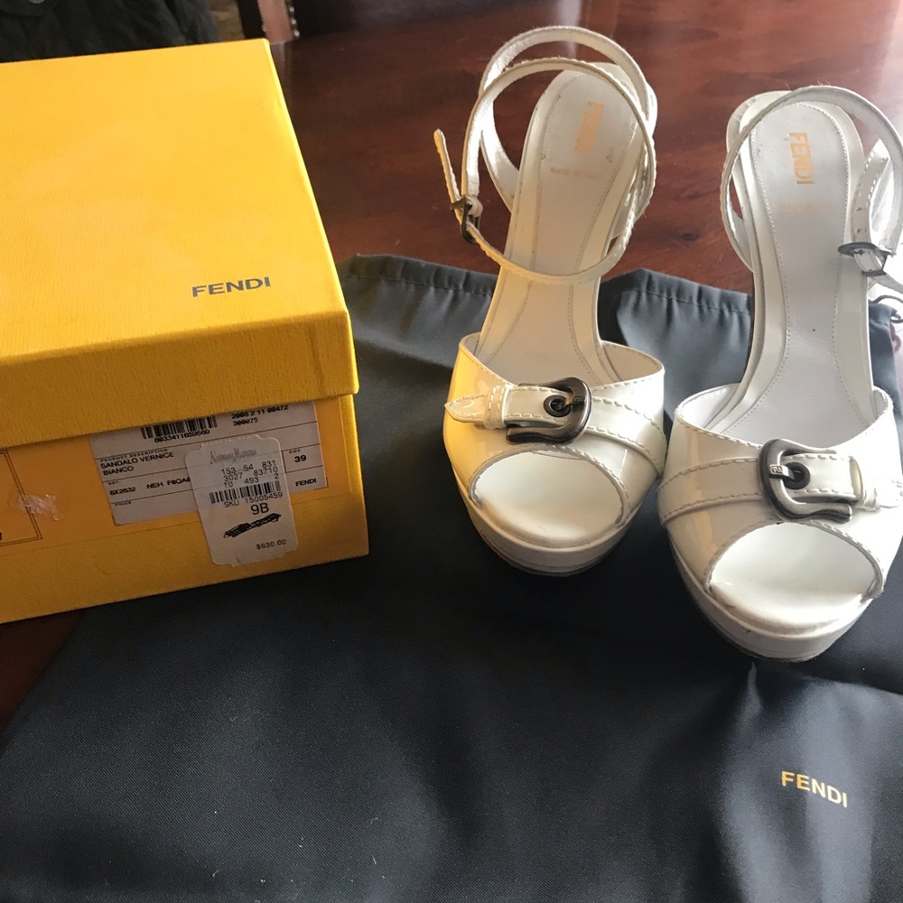 Fendi shoes size 39